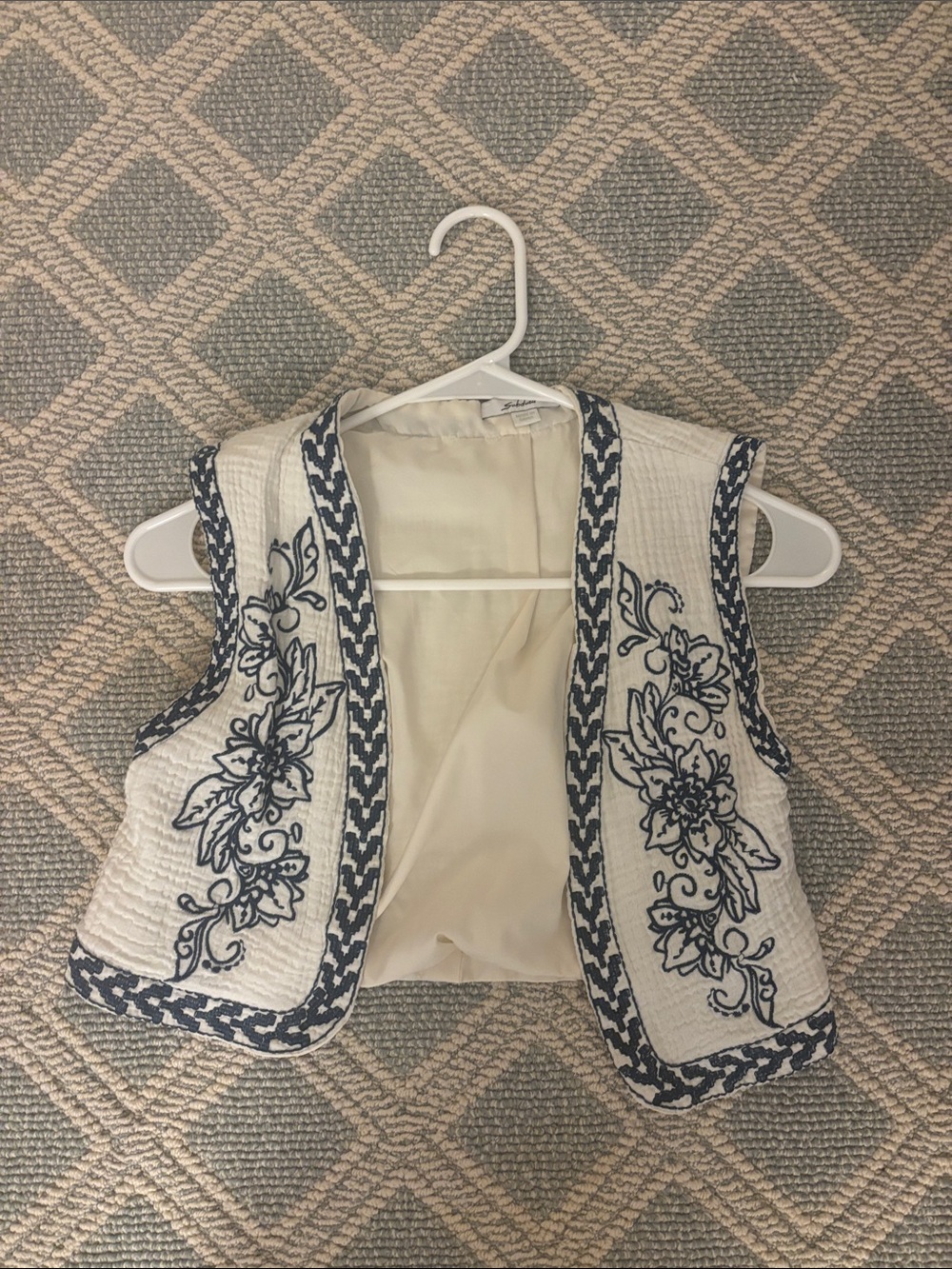 Subdued vest